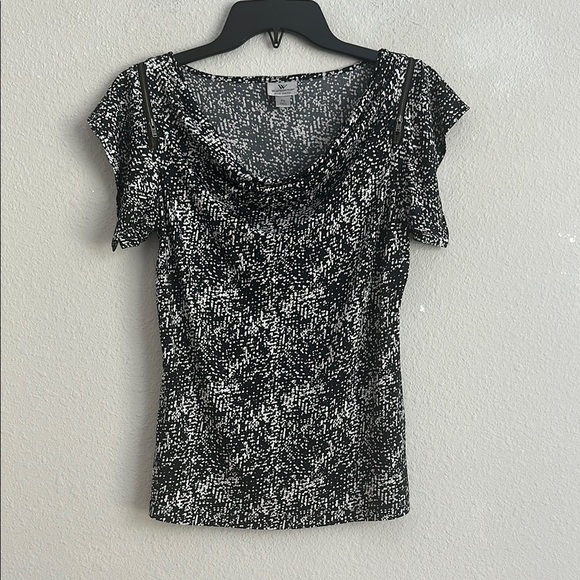 Worthington Tops - Worthington petite stretch shoulder zip cute blouse ps